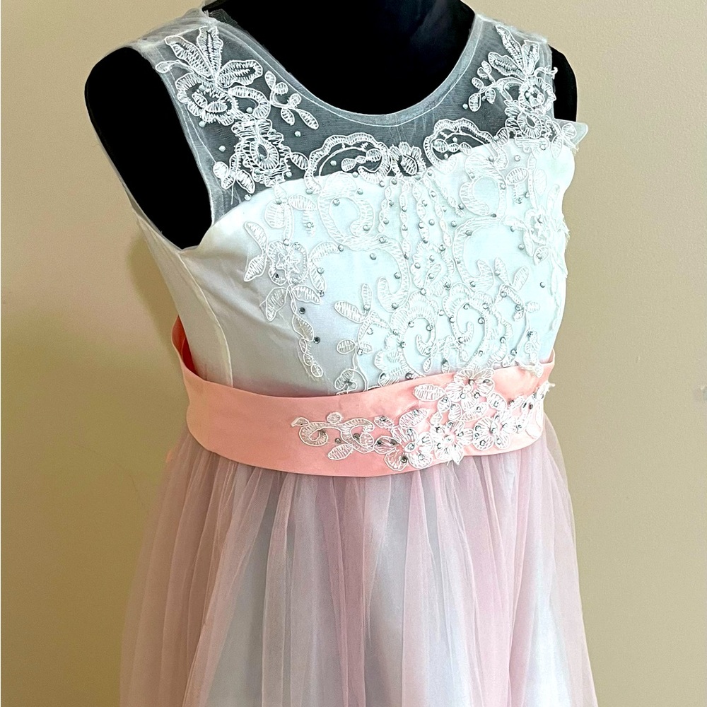 Formal kids white and pink laced dress